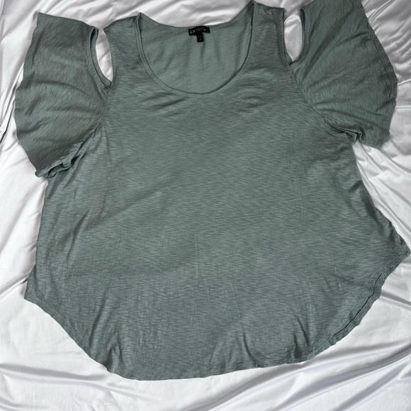 Express Sage Green Blouse with Cutout Sleeves - Picture 5 of 12